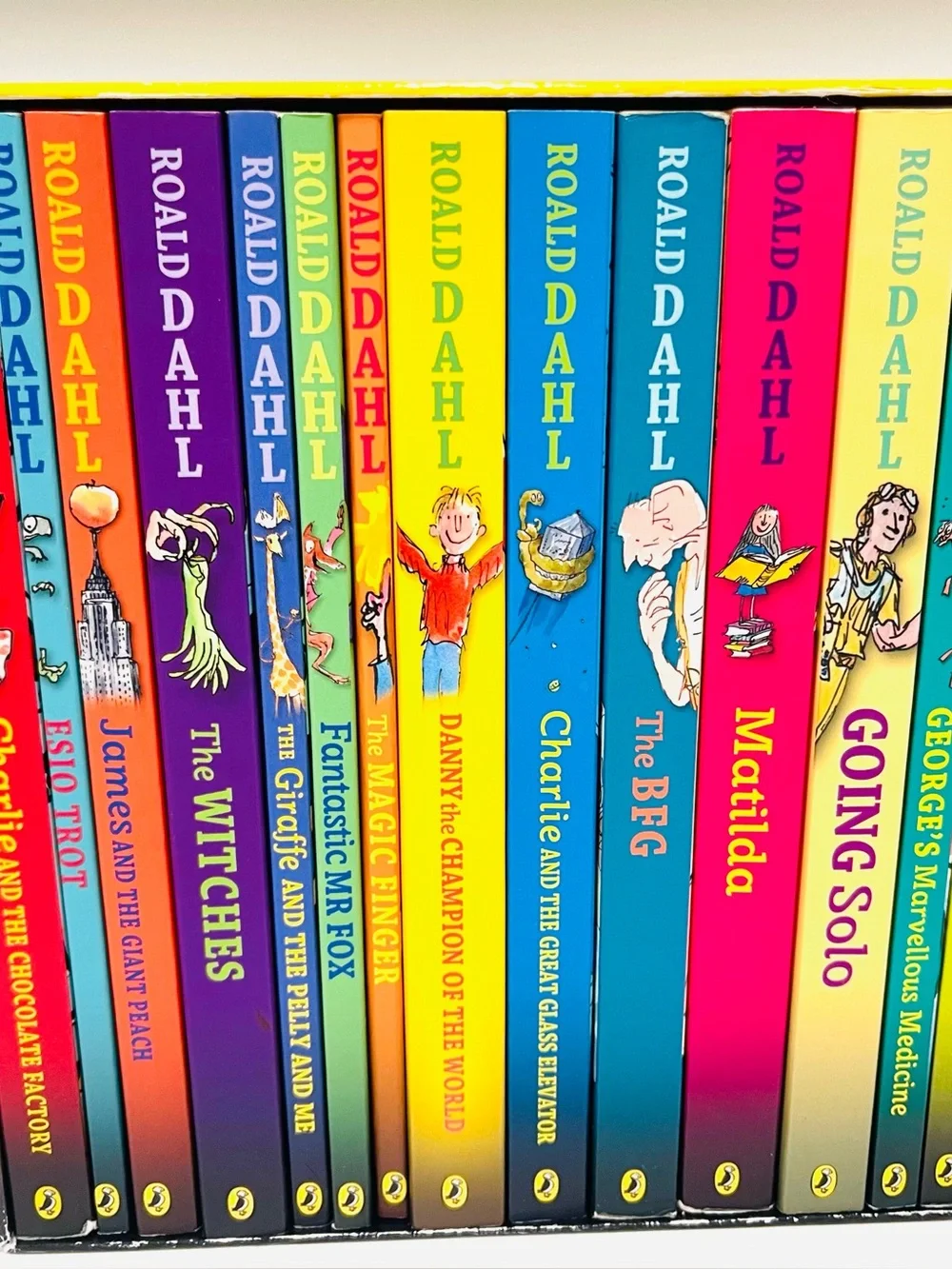 Roald Dahl 15 Book Collection of Favorites LIKE NEW!